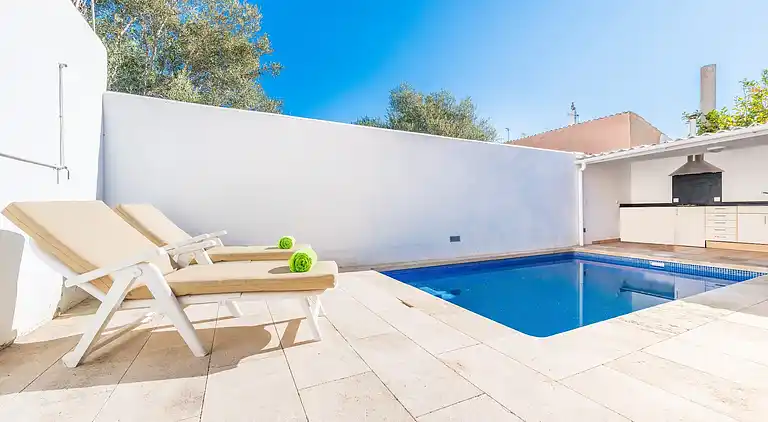 Villa i S'Estanyol de Migjorn