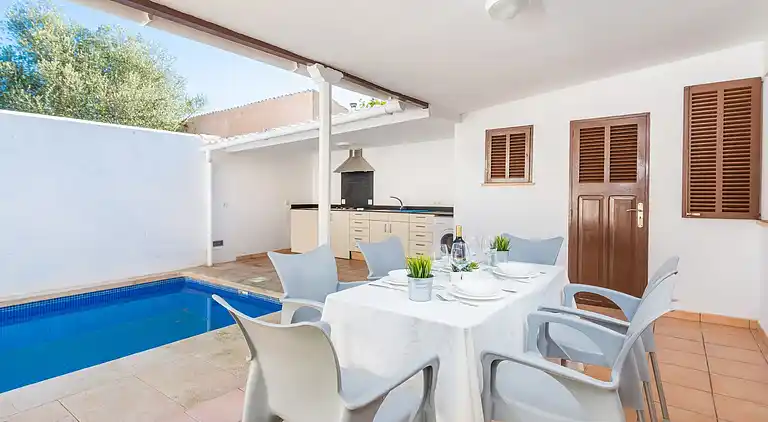 Villa i S'Estanyol de Migjorn