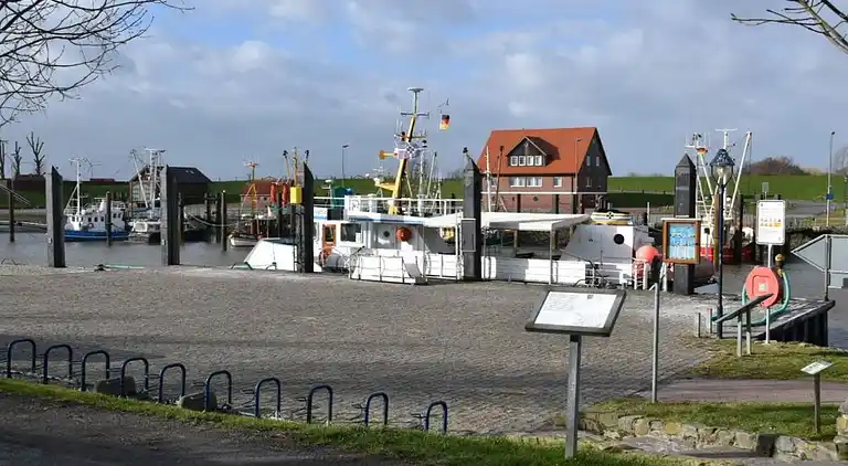 Holiday home in Fedderwardersiel