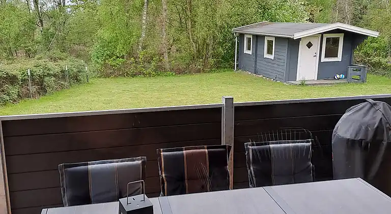 Hyggeligt sommerhus i rolige omgivelser.