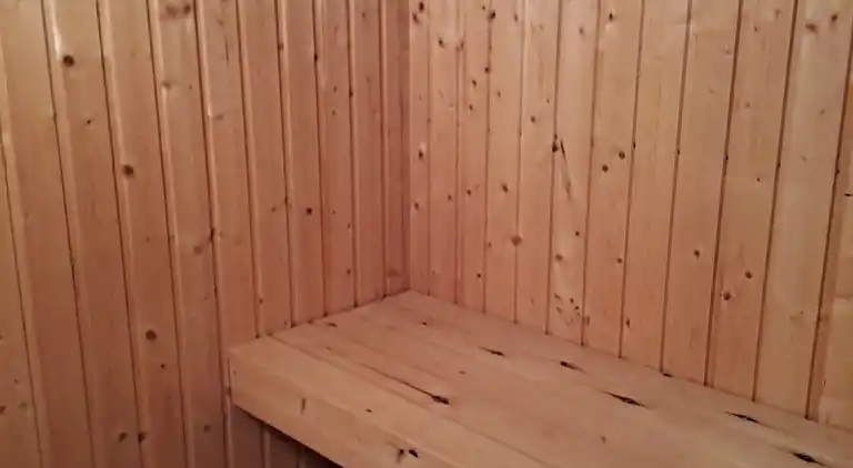 Hyggeligt sommerhus i rolige omgivelser.