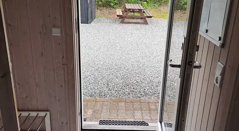 Hyggeligt sommerhus i rolige omgivelser.