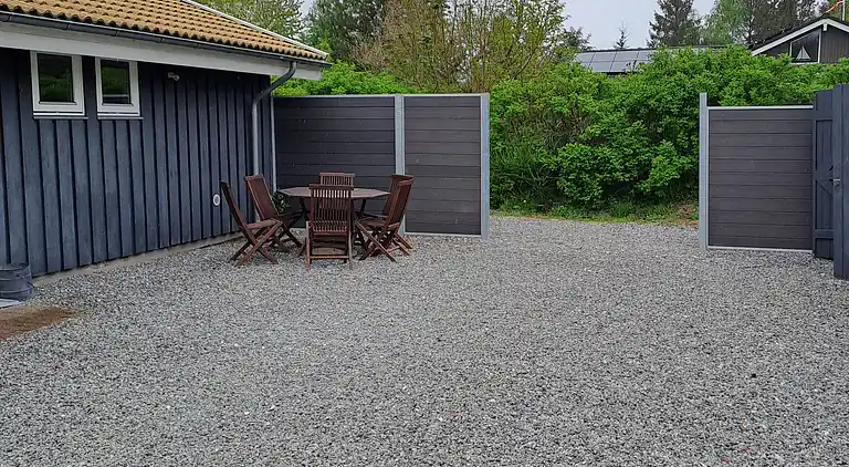 Hyggeligt sommerhus i rolige omgivelser.