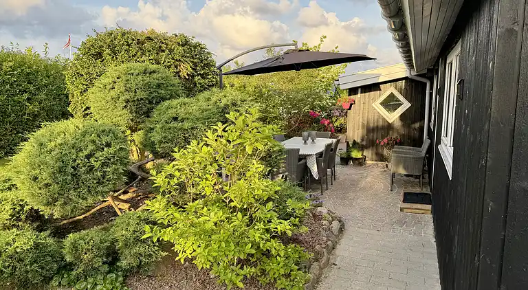 Skønt sommerhus med plads til 8 pers. og 2 hunde