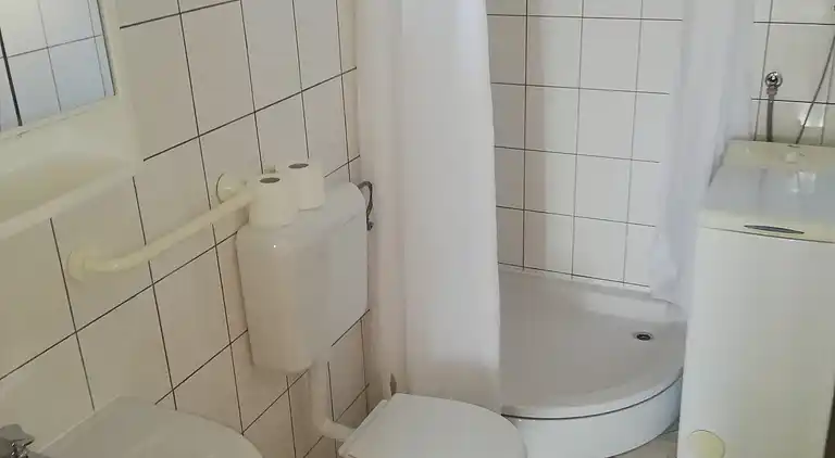 1-Zimmer-Ferienwohnung mit Terrasse Zavala, Hvar (A-128-d)