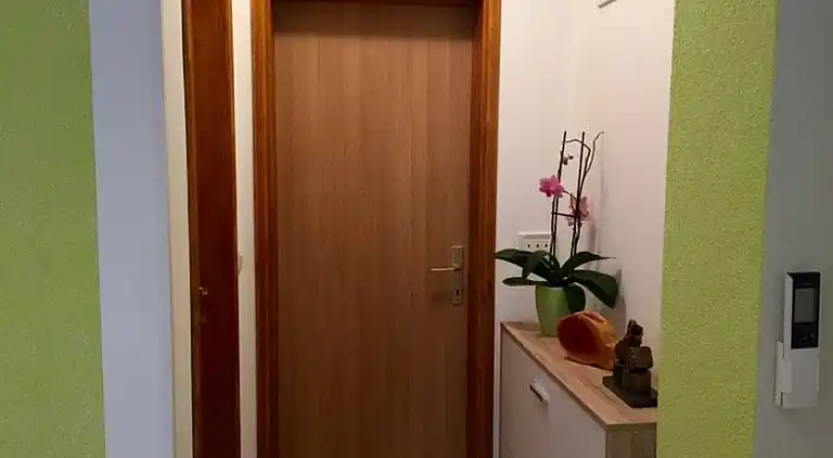 One bedroom apartment near beach Zavalatica, Korčula