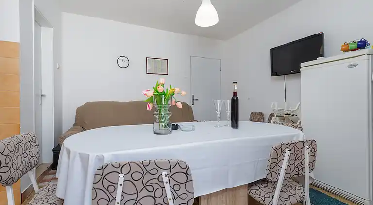 3-Zimmer-Ferienwohnung mit Balkon und Meerblick Podaca,