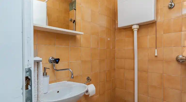 3-Zimmer-Ferienwohnung mit Balkon und Meerblick Podaca,