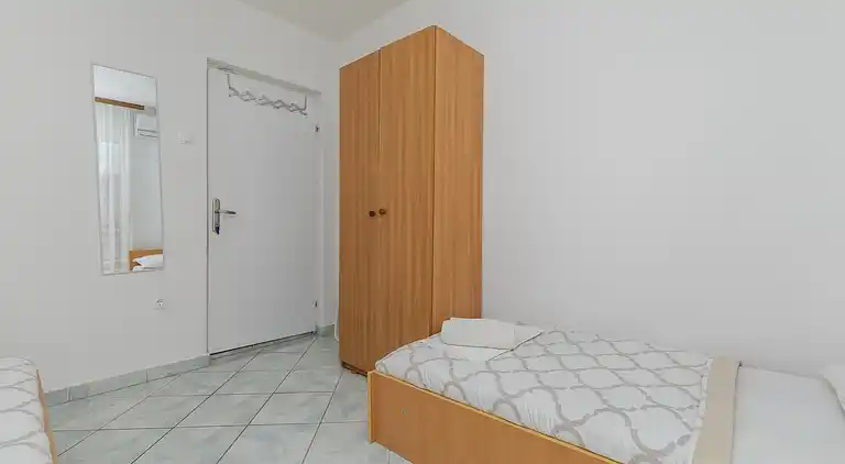 3-Zimmer-Ferienwohnung mit Balkon und Meerblick Podaca,