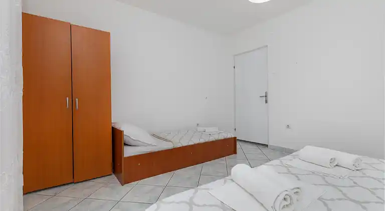 3-Zimmer-Ferienwohnung mit Balkon und Meerblick Podaca,