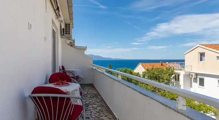 3-Zimmer-Ferienwohnung mit Balkon und Meerblick Podaca,
