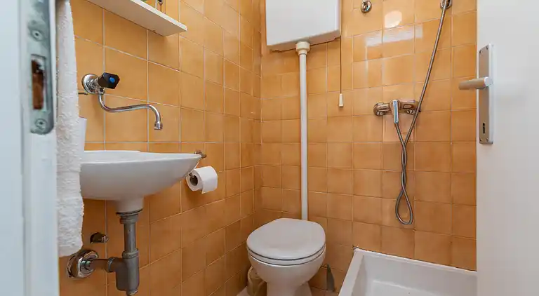 3-Zimmer-Ferienwohnung mit Balkon und Meerblick Podaca,