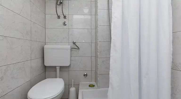 3-Zimmer-Ferienwohnung mit Balkon und Meerblick Podaca,