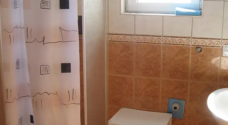 Two bedroom apartment near beach Grebaštica (Šibenik)