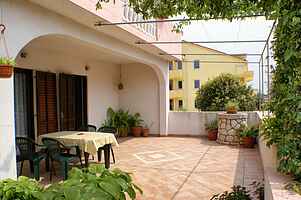 Two bedroom apartment with terrace Mandre, Pag (A-523-b)