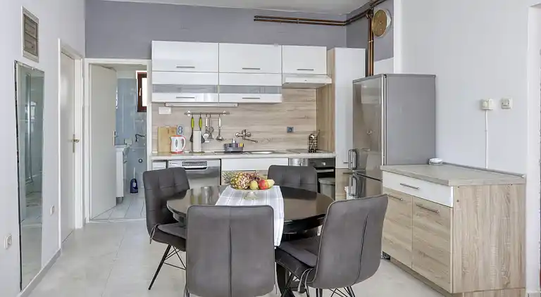 2-Zimmer-Ferienwohnung am Strand Jezera, Murter (A-796-a)