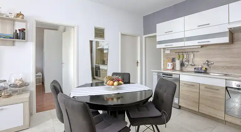 2-Zimmer-Ferienwohnung am Strand Jezera, Murter (A-796-a)