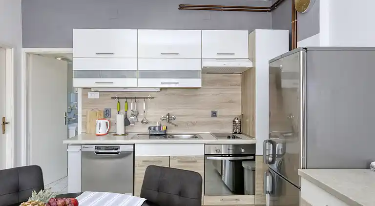 2-Zimmer-Ferienwohnung am Strand Jezera, Murter (A-796-a)