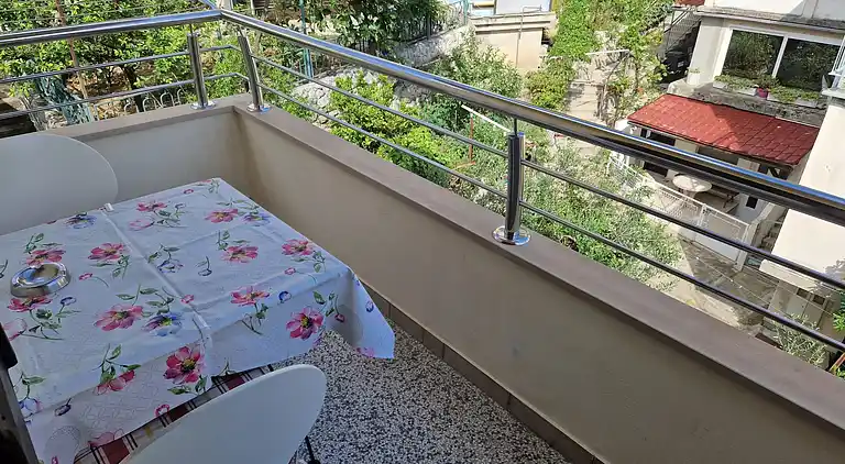 Studio flat near beach Omiš (AS-771-a)