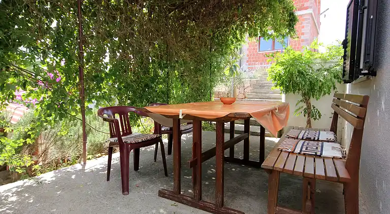 2-Zimmer-Ferienwohnung mit Terrasse und Meerblick Sali, Dugi