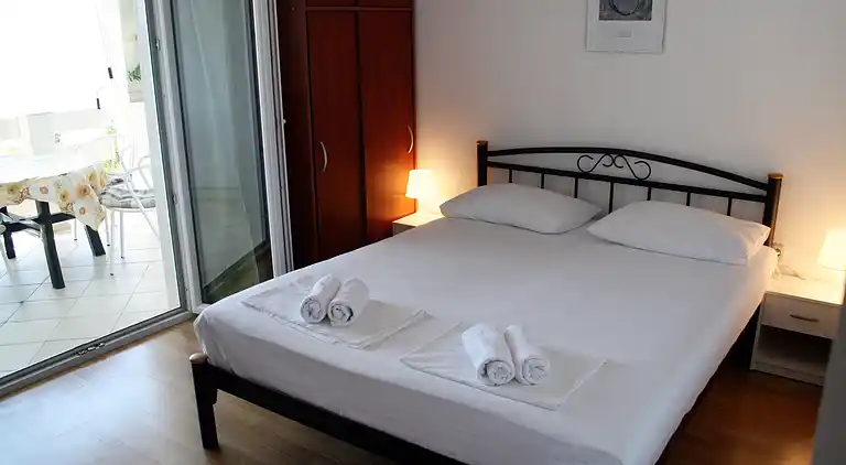 Two bedroom apartment near beach Pisak (Omiš) (A-1014-f)