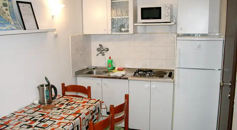 Two bedroom apartment near beach Pisak (Omiš) (A-1014-f)