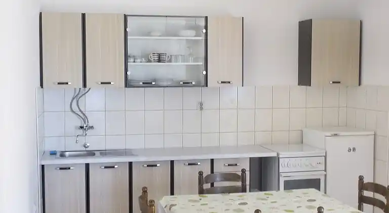 2-Zimmer-Ferienwohnung mit Terrasse und Meerblick Pisak