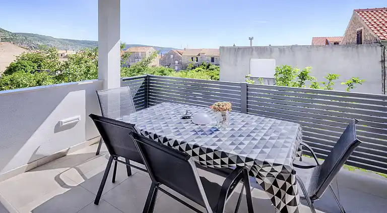1-Zimmer-Ferienwohnung mit Terrasse Komiza (Vis) (A-1151-e)