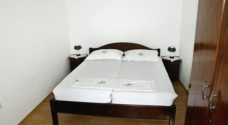 2-Zimmer-Ferienwohnung mit Terrasse und Meerblick Pisak