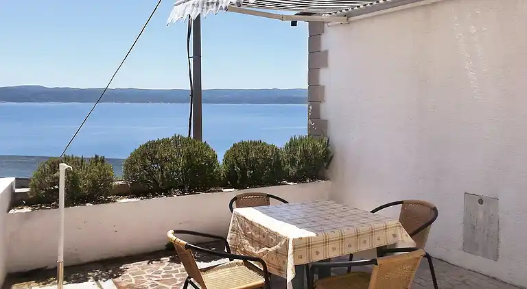 2-Zimmer-Ferienwohnung mit Terrasse und Meerblick Pisak