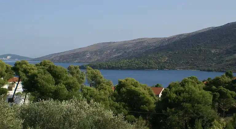 1-Zimmer-Ferienwohnung mit Terrasse und Meerblick Marina,