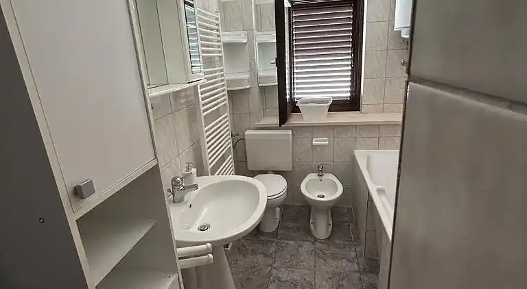 Two bedroom apartment near beach Slatine (Čiovo) (A-1128-c)