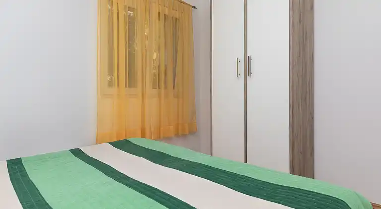 Three bedroom apartment with balcony and sea view Mimice,