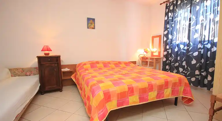 One bedroom apartment with terrace Rovinj (A-3394-b)