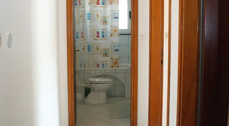 One bedroom apartment with terrace and sea view Grebaštica,