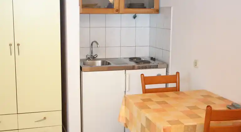 Studio Appartement mit Balkon und Meerblick Grebastica,