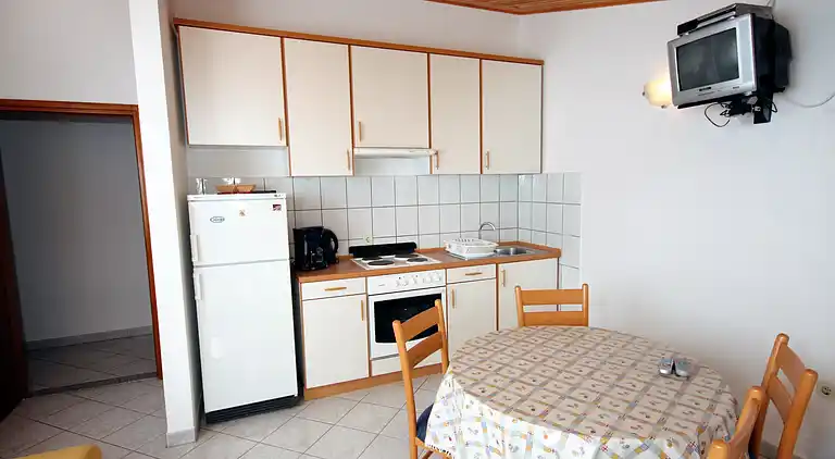 One bedroom apartment with terrace and sea view Grebaštica,