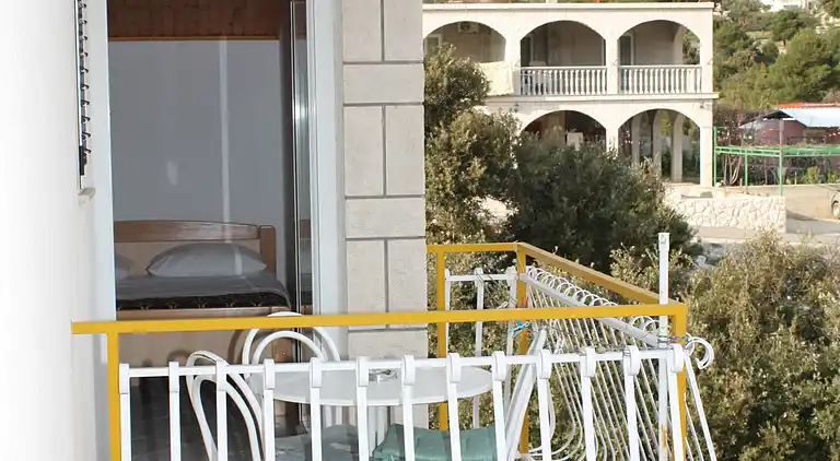 Studio Appartement mit Balkon und Meerblick Grebastica,