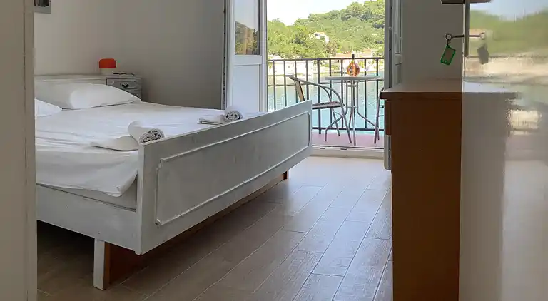 1-Zimmer-Ferienwohnung am Strand Okuklje, Mljet (A-4912-e)