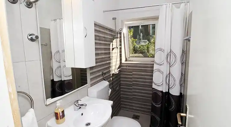 1-Zimmer-Ferienwohnung am Strand Okuklje, Mljet (A-4912-d)