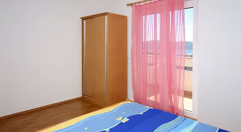 One bedroom apartment with balcony and sea view Seget