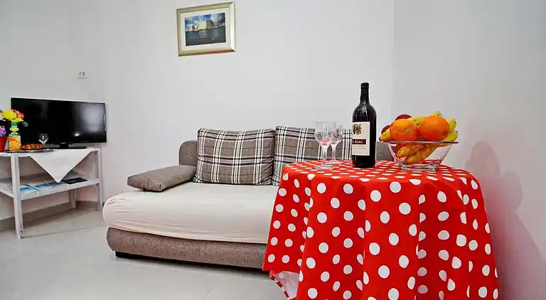 1-Zimmer-Ferienwohnung am Strand Okuklje, Mljet (A-4912-d)