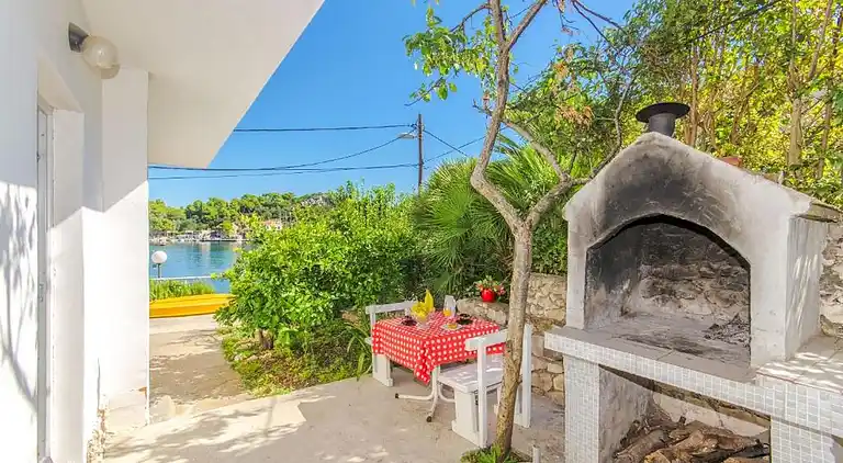 1-Zimmer-Ferienwohnung am Strand Okuklje, Mljet (A-4912-d)