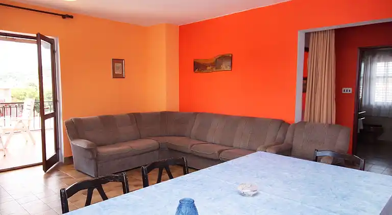 Two bedroom apartment with terrace and sea view Jezera,