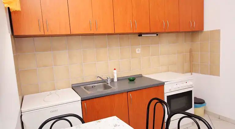 1-Zimmer-Ferienwohnung mit Terrasse und Meerblick Tisno,