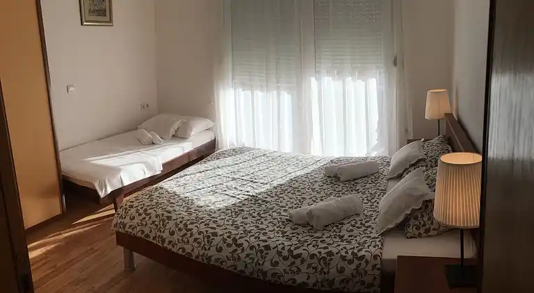 2-Zimmer-Ferienwohnung mit Terrasse und Meerblick Duce, Omis