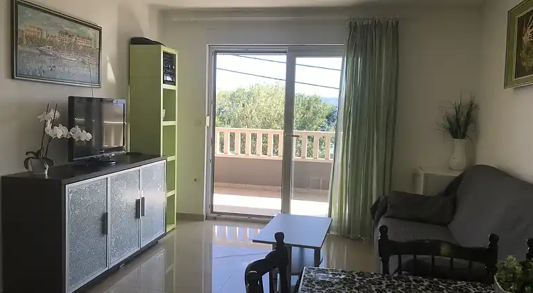 2-Zimmer-Ferienwohnung mit Terrasse und Meerblick Duce, Omis