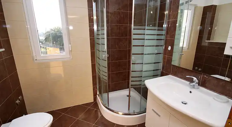 2-Zimmer-Ferienwohnung mit Terrasse und Meerblick Duce, Omis