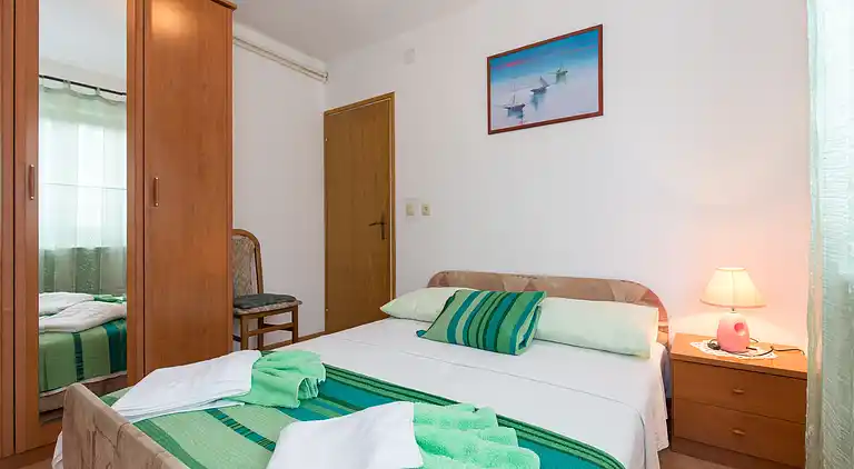 2-Zimmer-Ferienwohnung mit Klima Punat, Krk (A-5345-a)