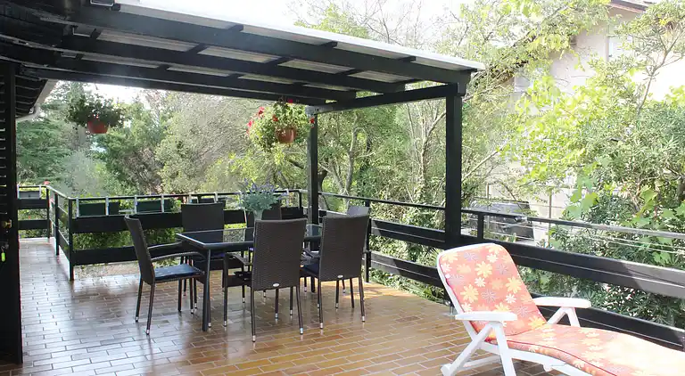 2-Zimmer-Ferienwohnung mit Terrasse Artatore, Losinj